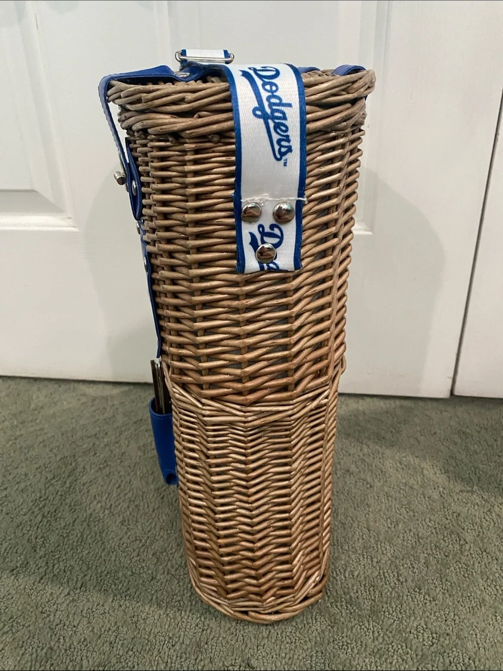 LA Dodgers Wicker Wine Insulated Cooler Bag with Logo Strap & Corkscrew
